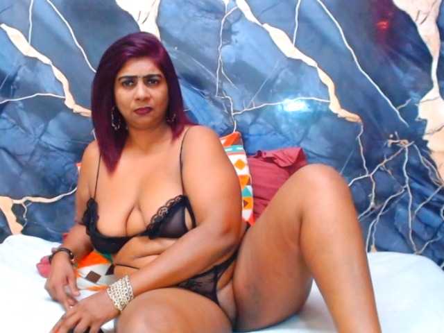indianerotica69 live webcam show