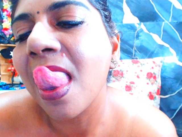 indianerotica69 live cam on BongaCams