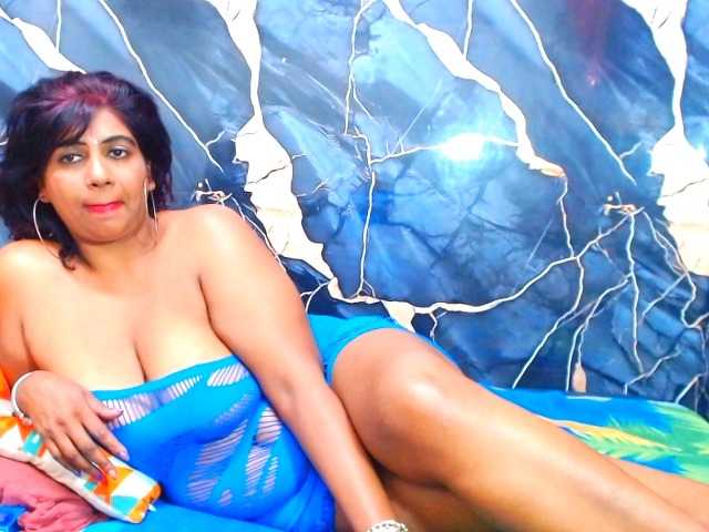 indianerotica69 live cam on BongaCams