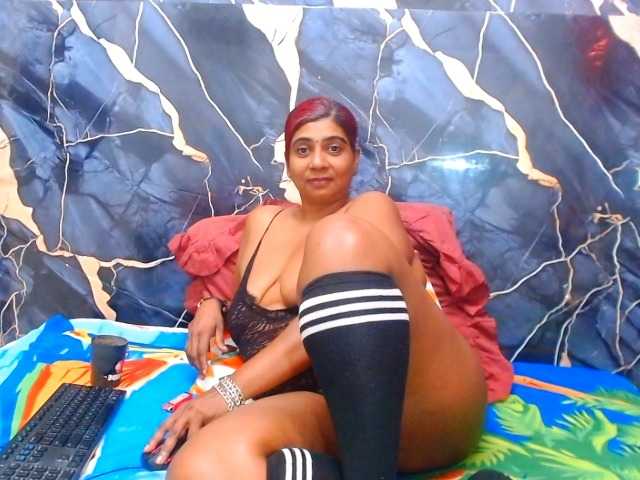 indianerotica69 live cam on BongaCams