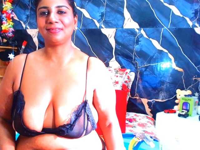 indianerotica69 live cam on BongaCams