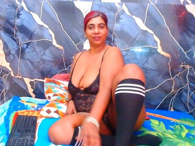 indianerotica69 Live Cam pe BongaCams