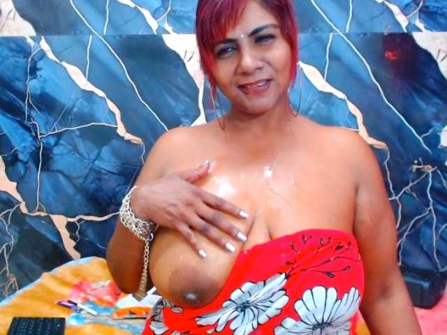indianerotica69 live cam on BongaCams