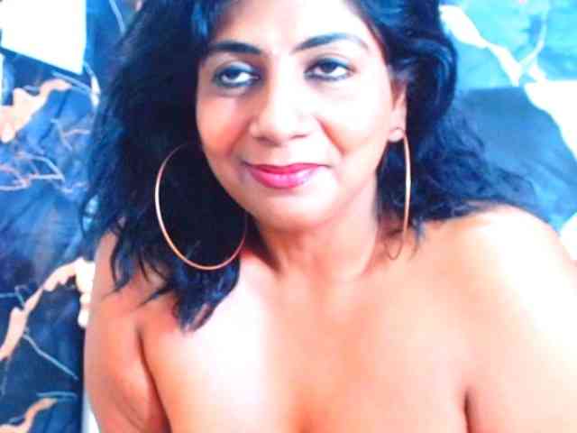 indianerotica69 webcam