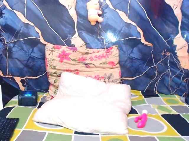 indianerotica69 webcam