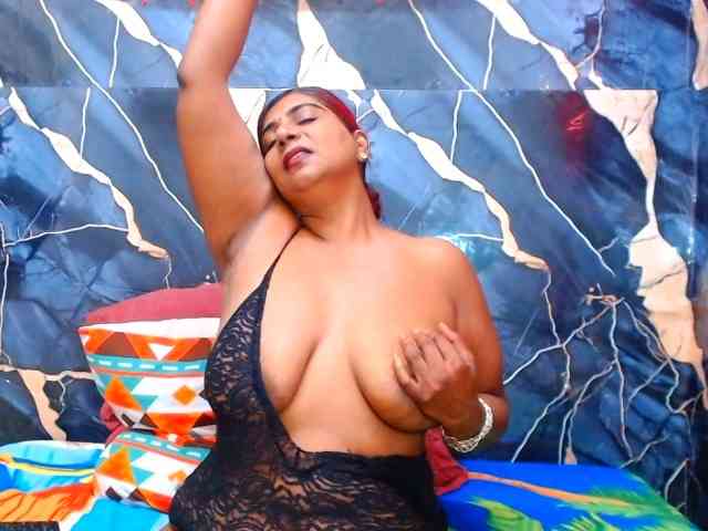 indianerotica69 webcam