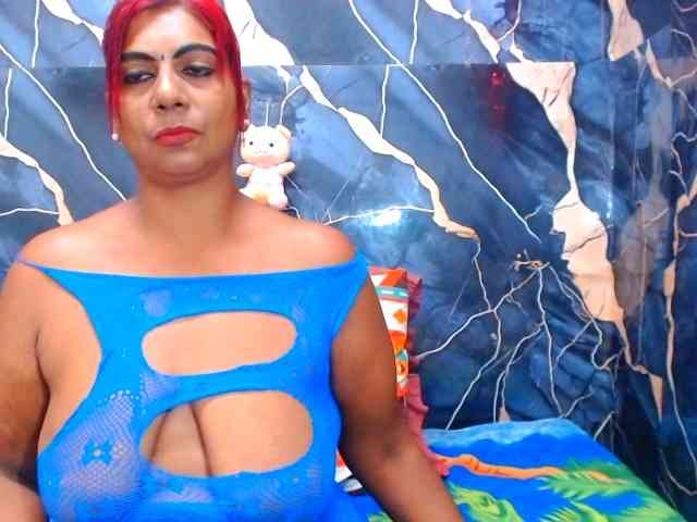 indianerotica69 Live Webcam on BongaCams