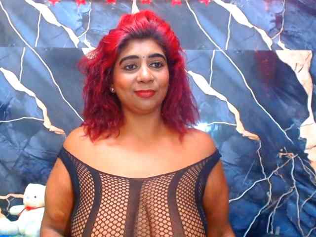 indianerotica69's live room