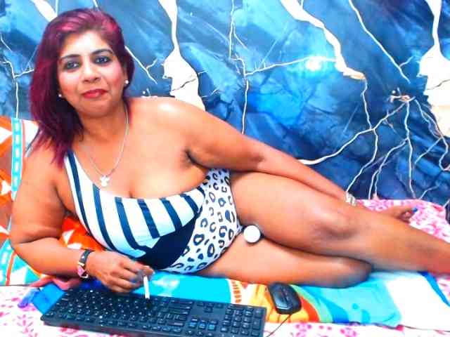 indianerotica69 webcam