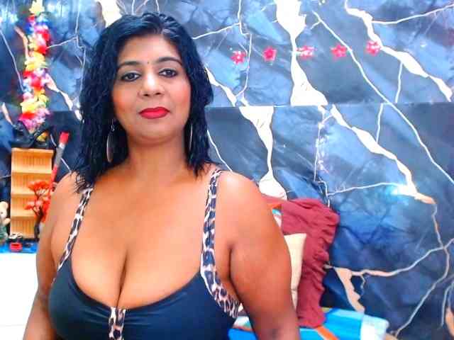 indianerotica69 webcam