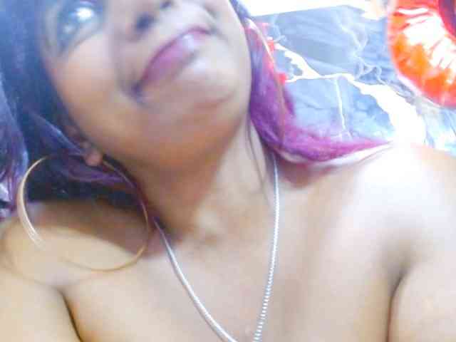 indianerotica69 webcam