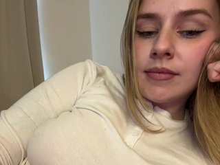 -Angel-Ali- Porn Show