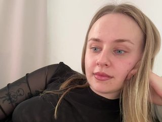 -Angel-Ali- Porn Show