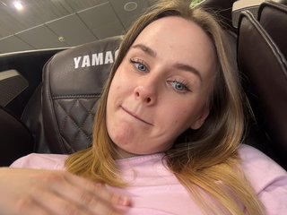 -Angel-Ali- Porn Show