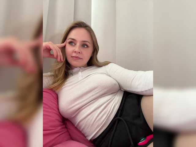 elegantbabe live cam on BongaCams
