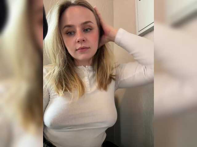 elegantbabe live cam on UnifiedCams