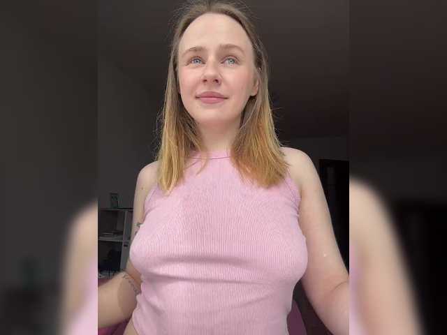 elegantbabe's BongaCams show and profile