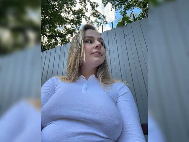 elegantbabe live cam on BongaCams