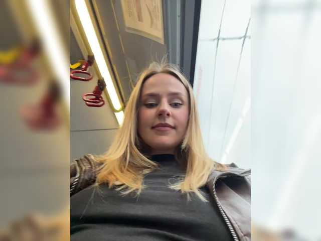 elegantbabe cam belle