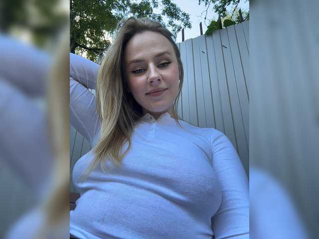 elegantbabe live cam on BongaCams