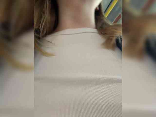 이 모델은 현재 라이브 중입니다. elegantbabe