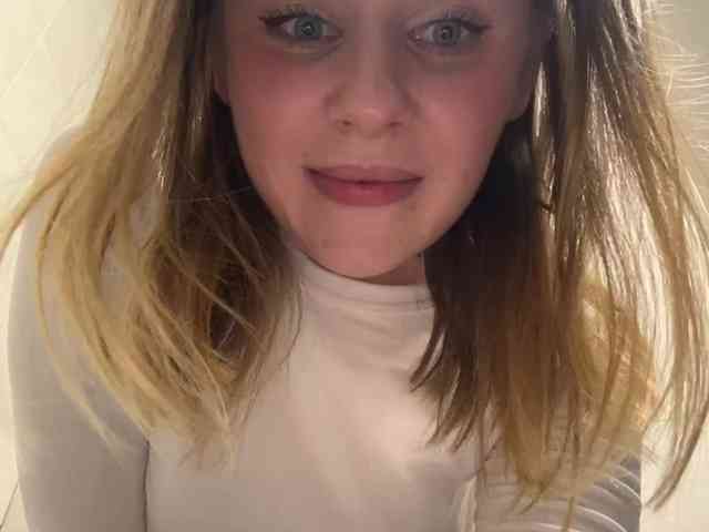 -Angel-Ali- webcam