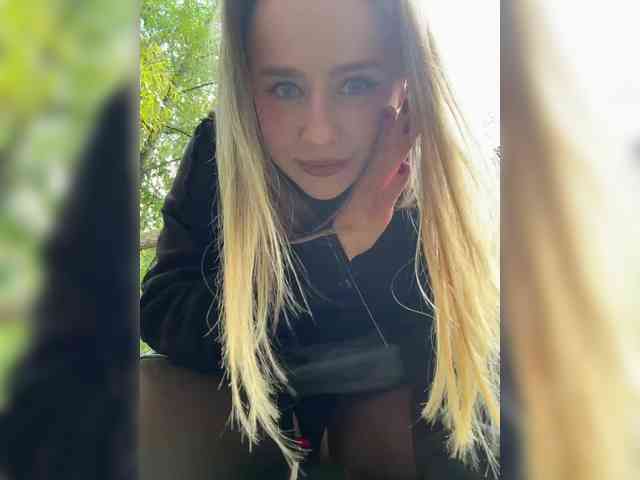 -Angel-Ali- webcam