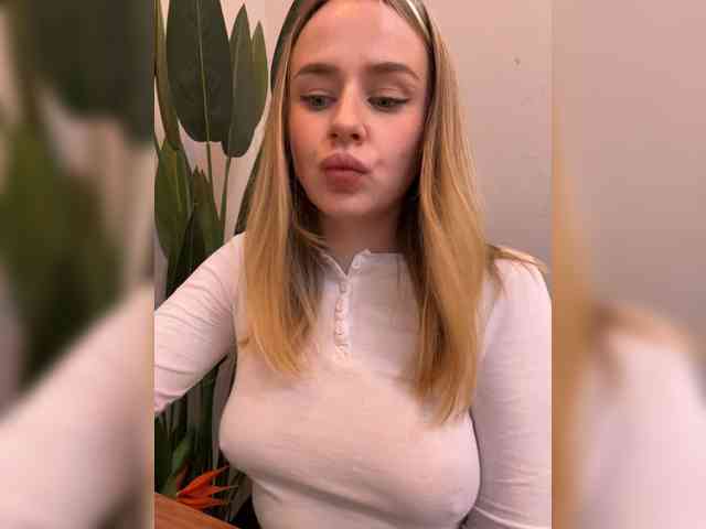 -Angel-Ali- webcam
