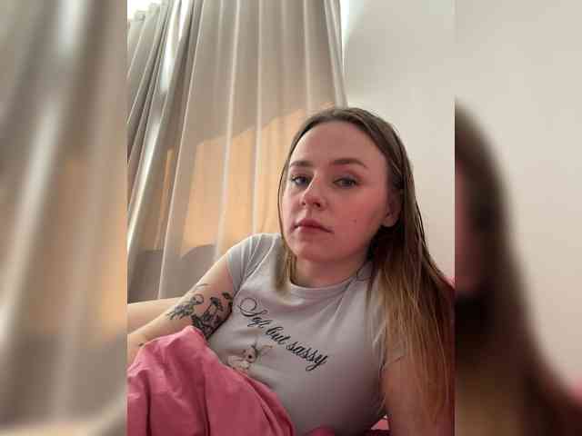 -Angel-Ali- webcam