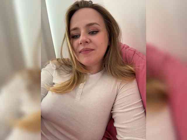 -Angel-Ali- webcam