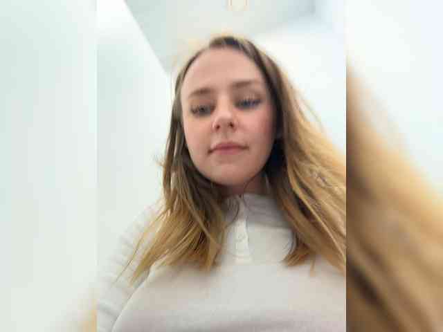 -Angel-Ali- webcam