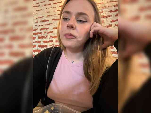 -Angel-Ali- webcam
