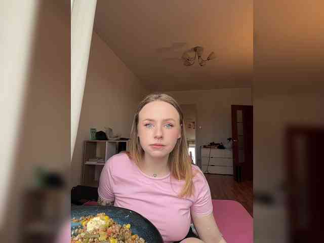 -Angel-Ali- webcam