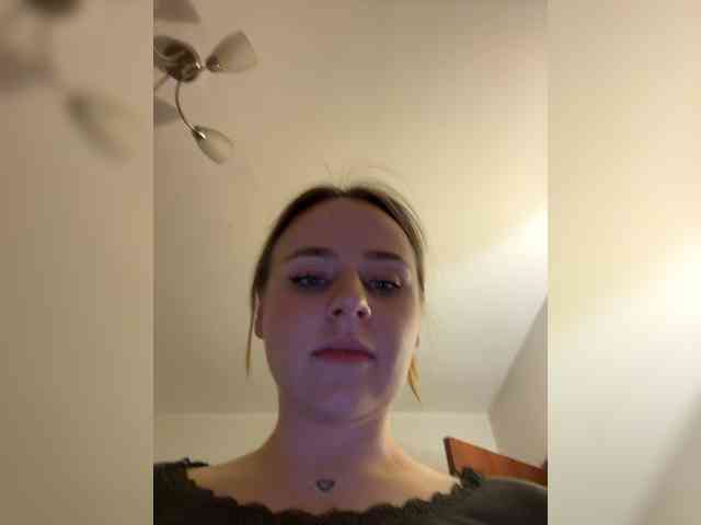 -Angel-Ali- webcam