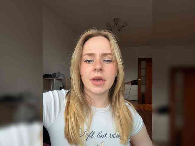 -Angel-Ali- webcam