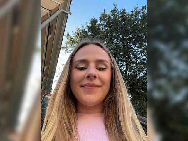 -Angel-Ali- webcam