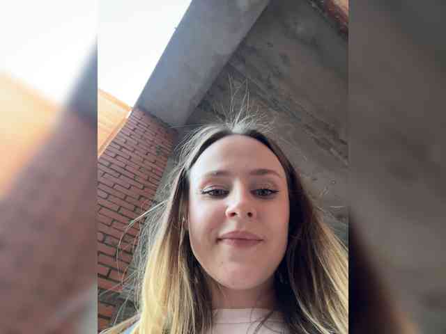 -Angel-Ali- webcam