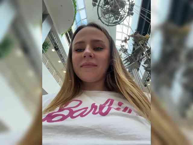 -Angel-Ali- webcam