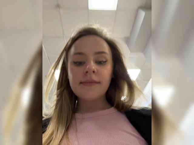 -Angel-Ali- webcam