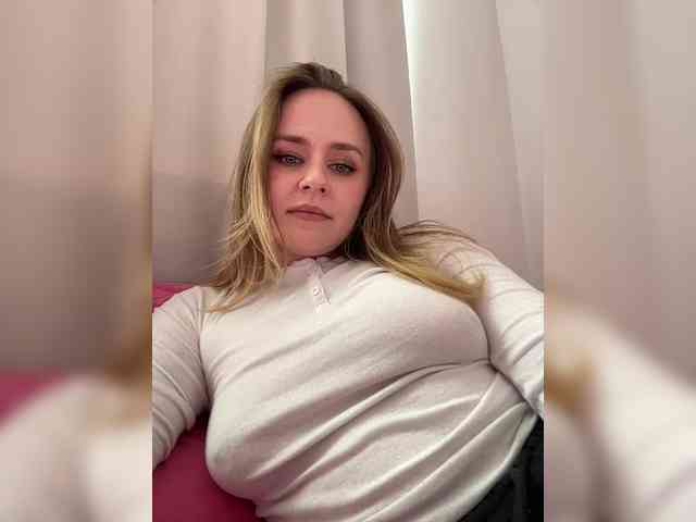 -Angel-Ali- webcam