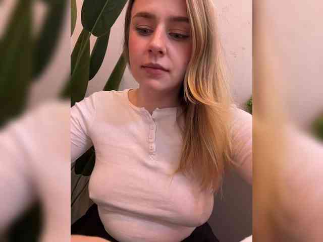 -Angel-Ali- webcam