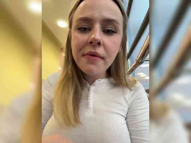 -Angel-Ali- webcam