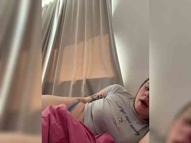 -Angel-Ali- webcam
