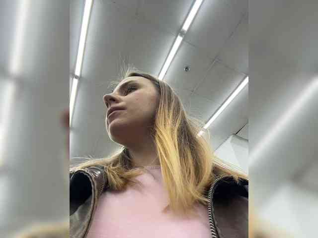 -Angel-Ali- webcam