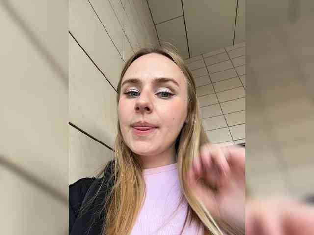 -Angel-Ali- webcam