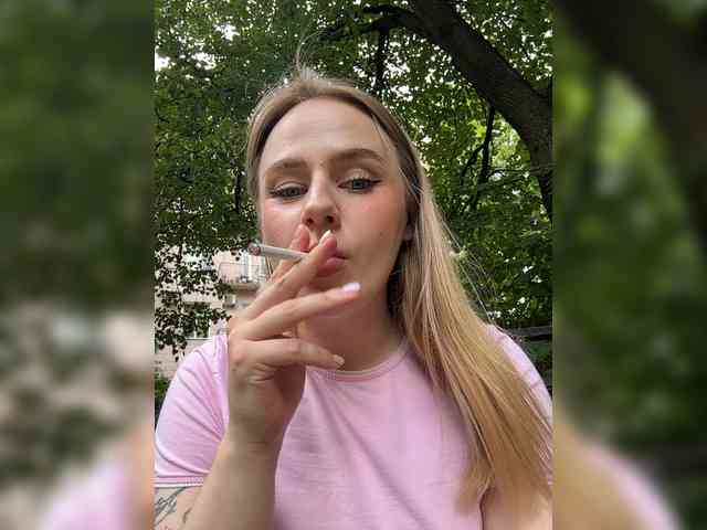 -Angel-Ali- webcam