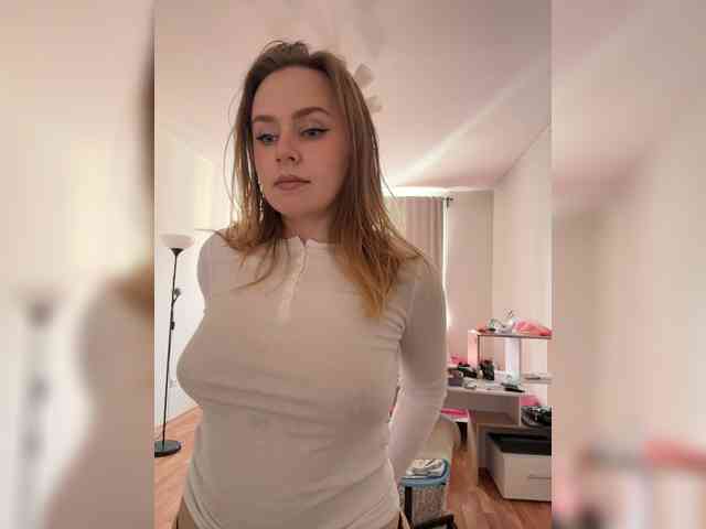 -Angel-Ali- webcam
