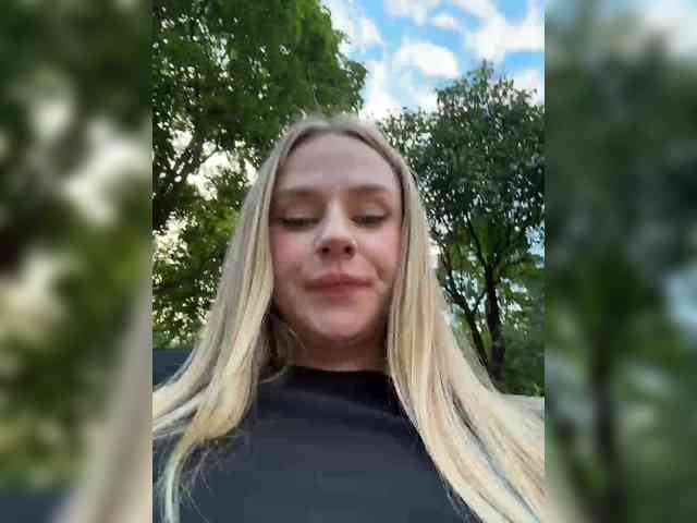 -angel-ali-'s cam show statistics and live stream