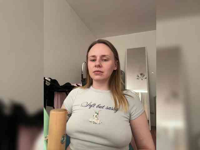 -Angel-Ali- webcam