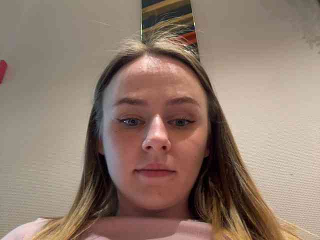 -Angel-Ali- webcam